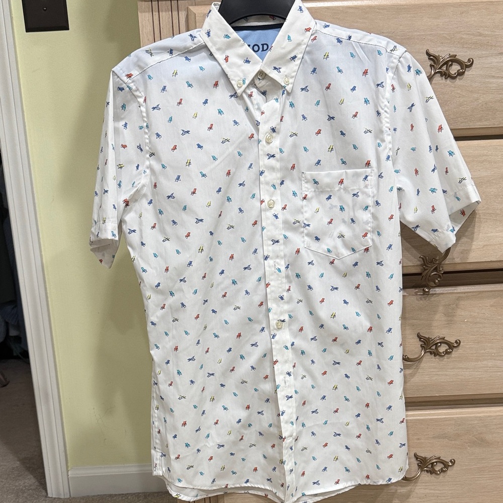 Izod White Shirt with Multicolor Pattern